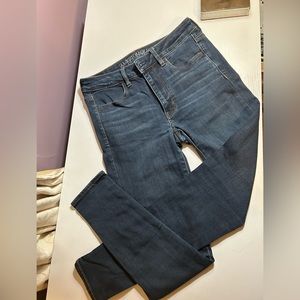 EUC American Eagle Outfitters skinny jeans women